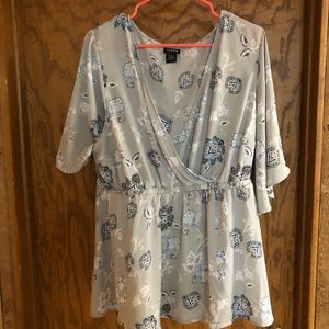 Torrid short sleeved blouse